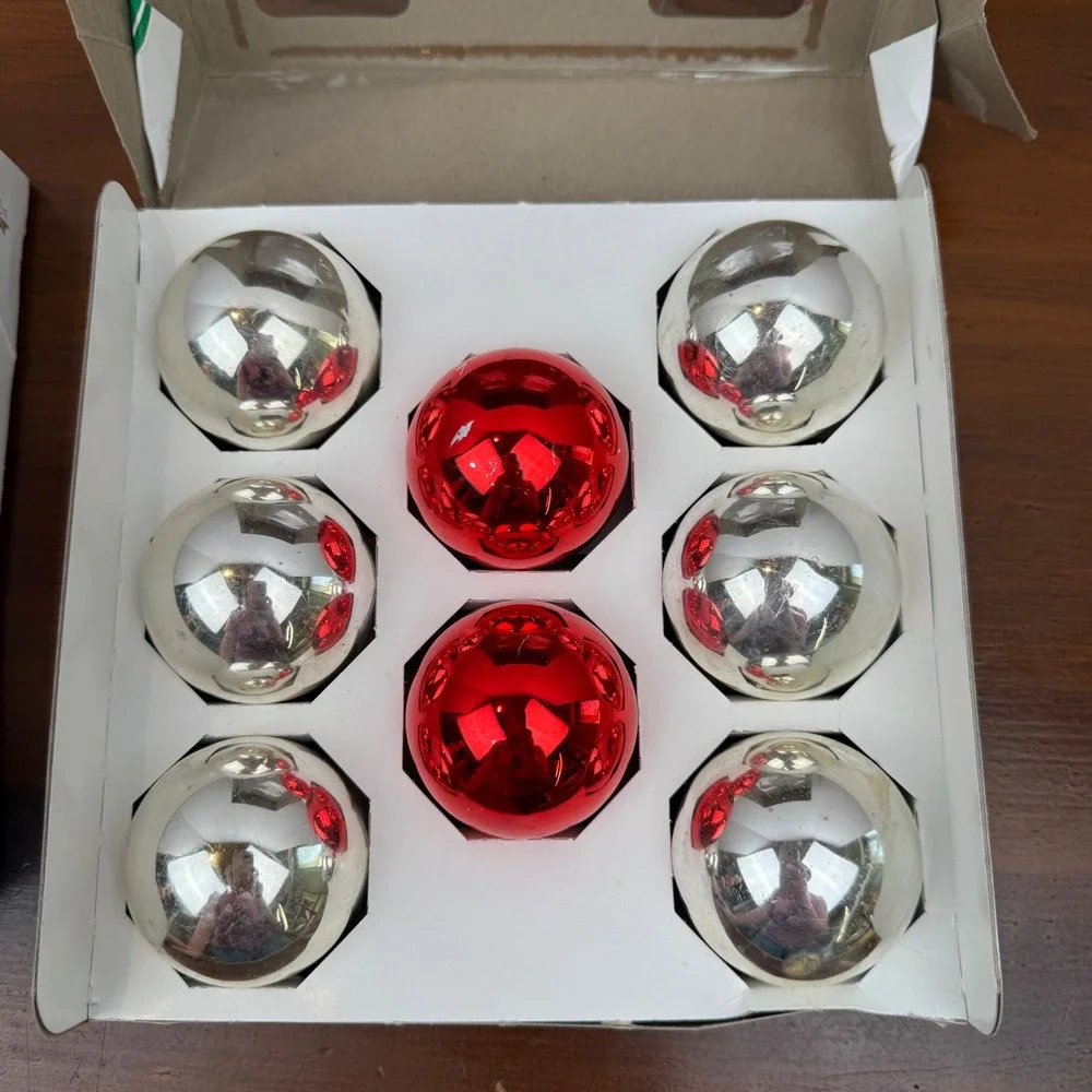 Holly vintage glass